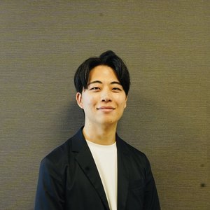 若林 駿典