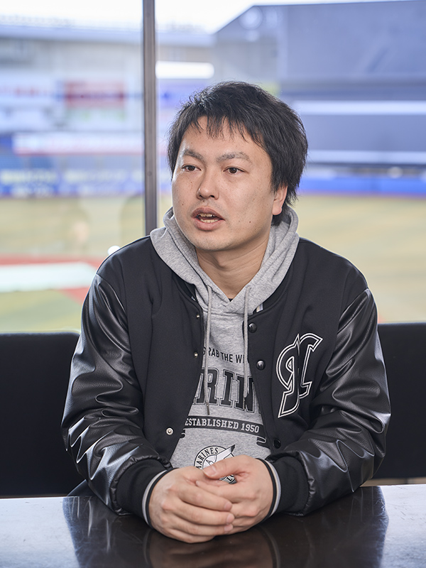 株式会社千葉ロッテマリーンズ