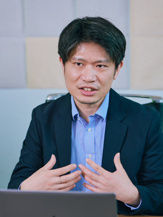 株式会社オカムラ